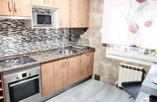 Oviedo City Centre Apartment | Lujo: Parking, Pinball + 8 min Ayto + 2 Habs 1.50