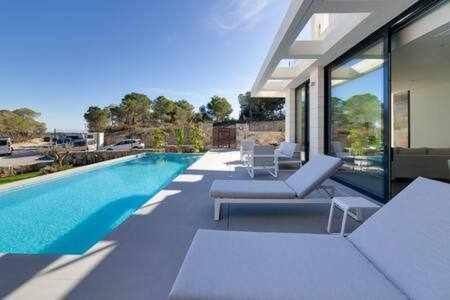 Lo Rufete Villa | Lujosa villa con piscina climatizada las Colinas