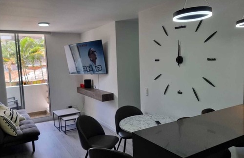 San Javier Apartment | Lujoso Apto a 10 Minutos del Estadios 🏟 y 2 Cuadras del Metro