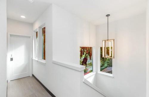 North Queen Anne House | Luke's Jedi Meditation Chamber
