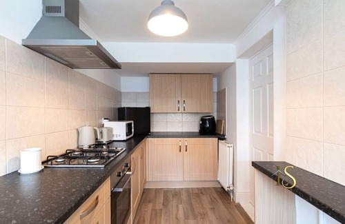 Newcastle-upon-Tyne House | Luke Stays - The Fossway