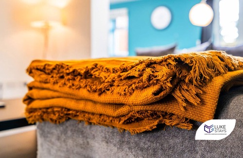 Plumtree House | Luke Stays - Park Avenue , Keyworth