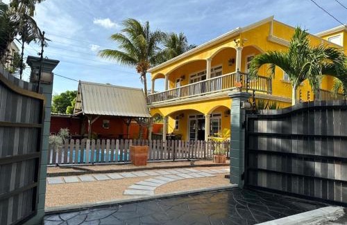 La Gaulette Apartment | Lukshvilla private villa Le morne wind n kite surfers accomodation & car rental mauritius