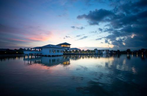 Sauraha Pharsatikar Hotel | Lumbini Palace Resort