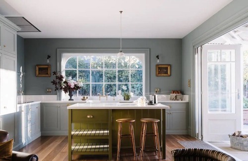 West Hobart House | Lumière Lodge ~ Private Cottage in Old Hobart Town