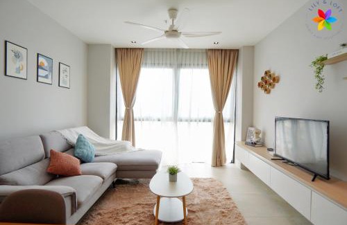 Tropicana Apartment | Lumi Tropicana By LilyandLoft