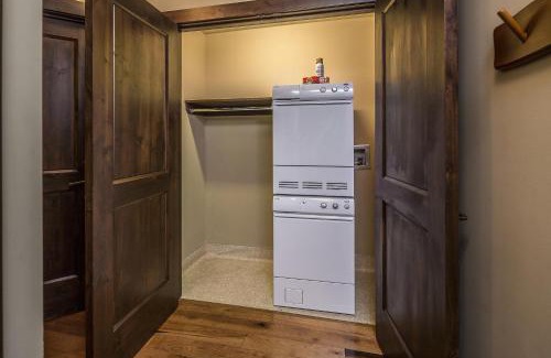 Mountain Village Apartment | Lumiere by Dunton