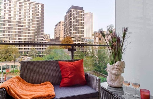 Mirow Apartment | Lumina luxury apart in Platinium Towers