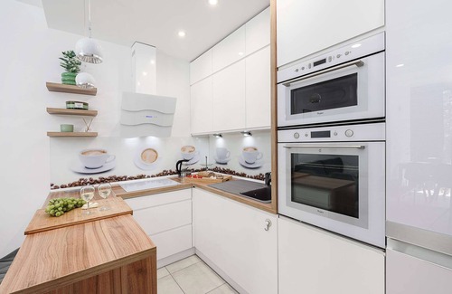 Zoliborz Apartment | Lumina spacious apartments with parking in Warsaw