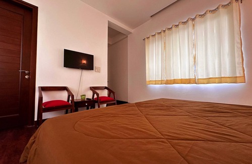 Gurugram Apartment | Luminary Dynasty House Deluxe Room