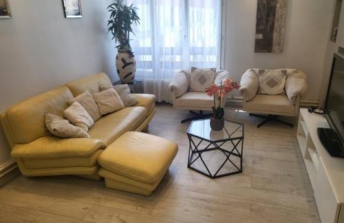 Beauvais Apartment | Lumineux appartement