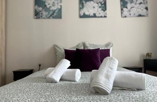 Suresnes Apartment | Lumineux & cosy accès Paris Versailles La Défense