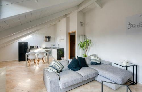 Borgo Pilonetto Apartment | Luminosa e accogliente Mansarda