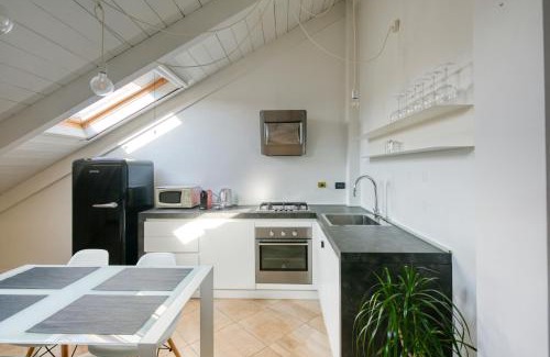 Borgo Pilonetto Apartment | Luminosa e accogliente Mansarda