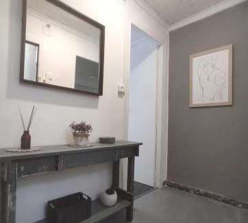 Sagunto Apartment | Luminoso apartamento en centro del pueblo con Wifi y A' A'