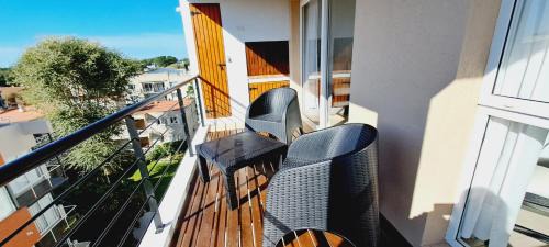 Pinamar Apartment | Luminoso Departamento con cochera