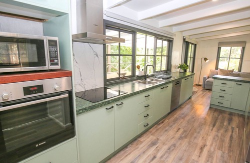 Bright House | LUMLEY ABODE : Bright