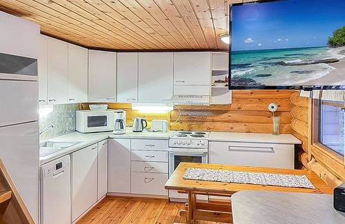 Pyhatunturi House | Lumomarja by Interhome