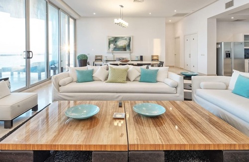 Puerto Penasco Apartment | Luna Blanca 1201 – Beachfront Bliss Above the Waves