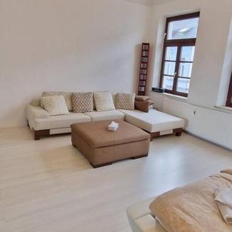 Krefeld Apartment | Luna City-Apartment 80qm 2 Zimmer 2 Bäder 20km Messe Airport