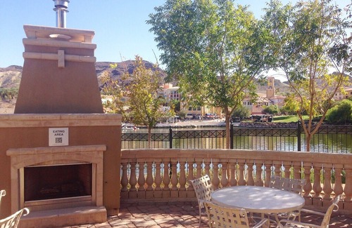 Lake Las Vegas Condo | Luna di Lusso in Henderson