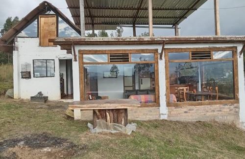 Suesca House | Luna Llena