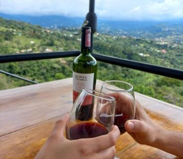 Silvania Other | Luna Menguante Refugio de Silencio y Renovación