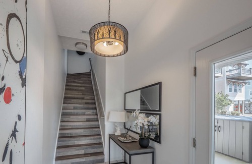 Surf City House | Luna's Lagoon: 3BR, 3BA, Sleeps 8 - waterfront with views! Walk to beach!