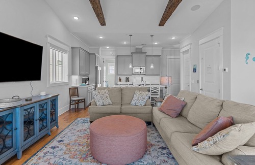 Wrightsville Beach Condo | Luna Sea #155 - Condo in the heart of Wrightsville Beach with Ocean views!