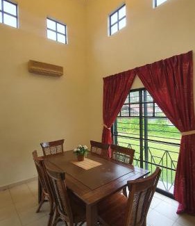 Alor Gajah Villa | Lunar Villa A'Famosa Resort by Holiday Pool Villa