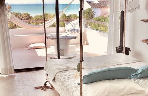 El Cuyo Hotel | LunArena Barefoot Comfort