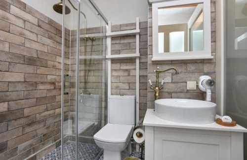 Ayvalik City Center House | Lunaria Guest House