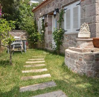 Ayvalik City Center House | Lunaria Guest House
