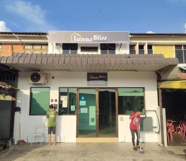 Batu Enam Hotel | Lunas Bliss