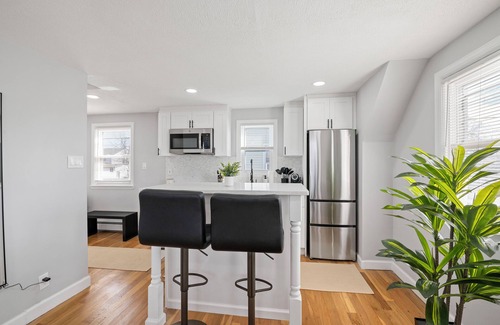 West Hempstead Apartment | LunaVista's Cozy Corner, 1B&1Bth