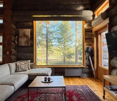 Lampivaara Ski Chalet | Luosto Villa by Lapland Villas, near Lake Aarnilampi Beach, Sauna, WiFi, Great Private Villa for Families & Outdoor Lovers