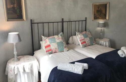 Lady Grey House | Lupela Lodge