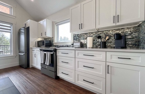 Brackley Beach House | Lupin Lodge minutes to Brackley Beach