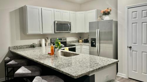 Luray House | Luray Caverns New Townhome with 3 bedrooms with 1500sqft