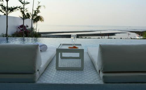 Kaliasem Hotel | Lusa Beach Studios