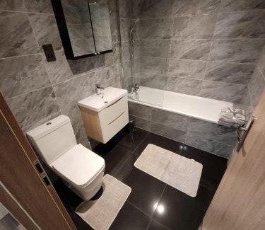 Hull Old Town Apartment | LUSH 2 Bed Central Apartment Hull Centre