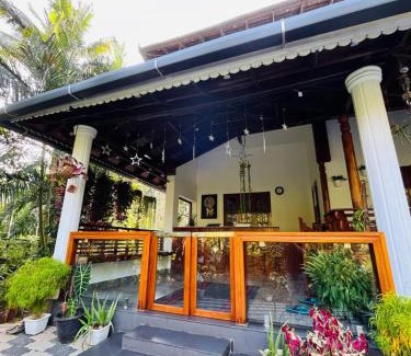 Pirmed House | Lush Acres