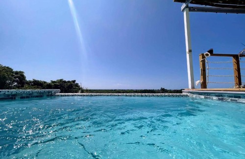 Treasure Beach Villa | Lush Coastline Serviced Villa With Pool
