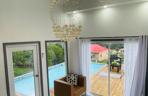Treasure Beach Villa | Lush Coastline Serviced Villa With Pool