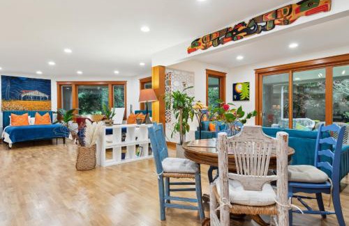 Bainbridge Island House | Lush Garden Home - Private Gym & Ferry Access