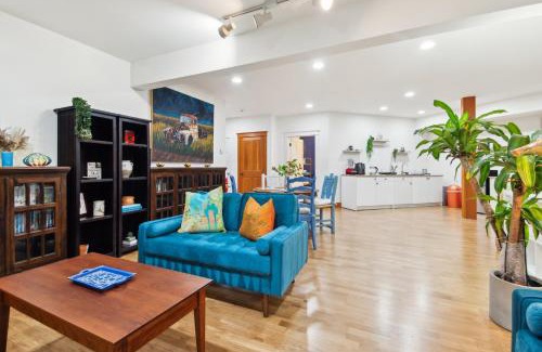 Bainbridge Island House | Lush Garden Home - Private Gym & Ferry Access
