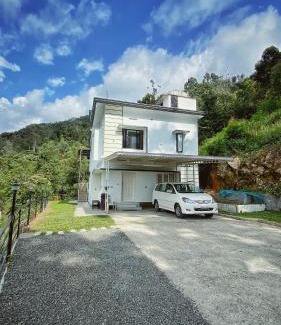 Udumbanchola House | Lush Green-Homestay