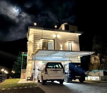 Udumbanchola House | Lush Green-Homestay