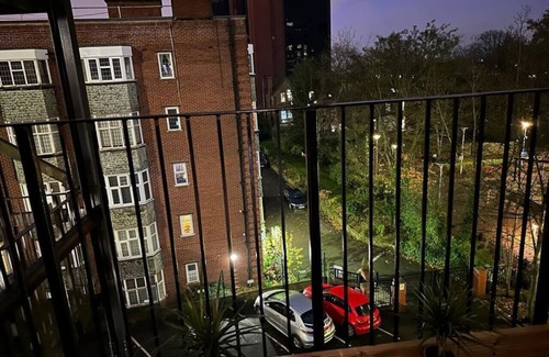 The Westside Condo | Lush Jacuzzi Apartment 2 Bedrooms with Balcony
