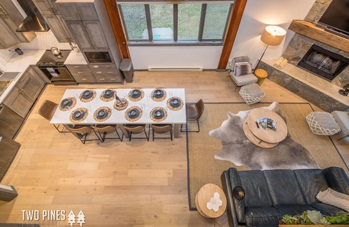 Big Horn House | Lush Ski-in/out Home! Wood Fireplace, Grill, Walk to Resort!